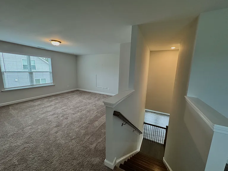 846 Barbour Farm Ln — Photo 13