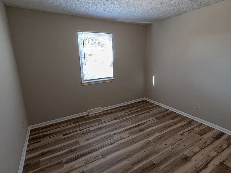 3716 Hermitage Rd #1 — Photo 23
