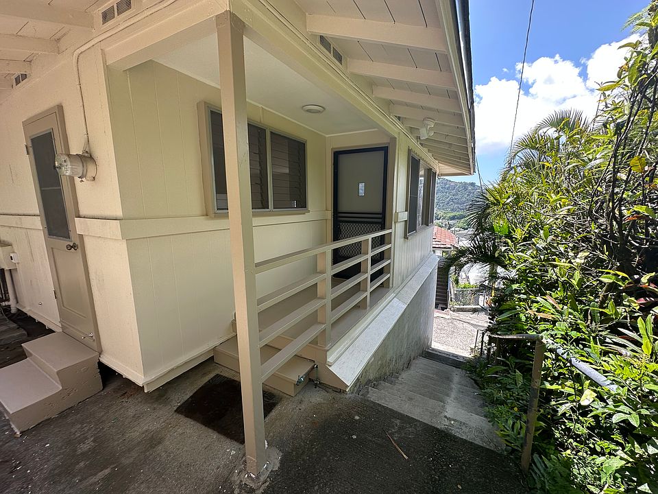 1st image of 821A Puunani Pl #1