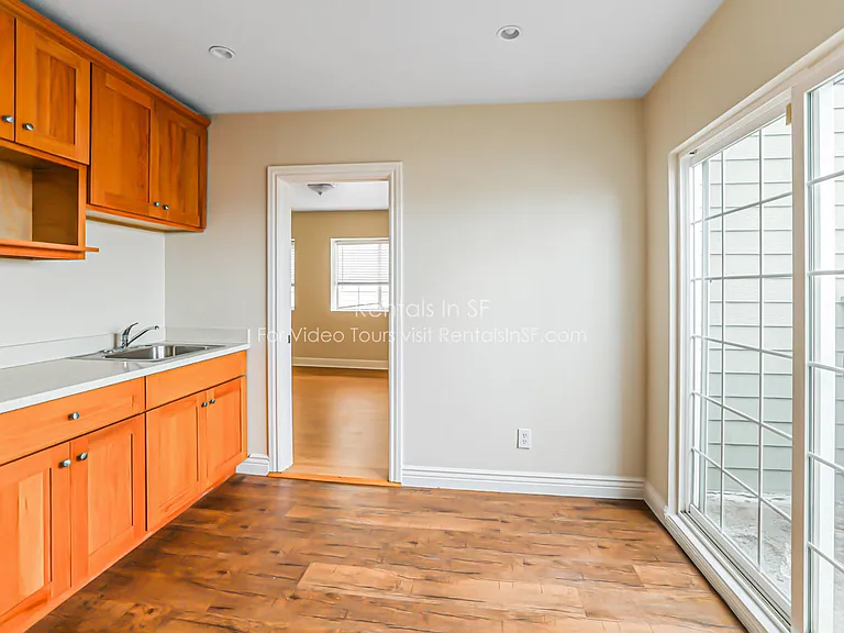 540 Griffith St — Photo 17