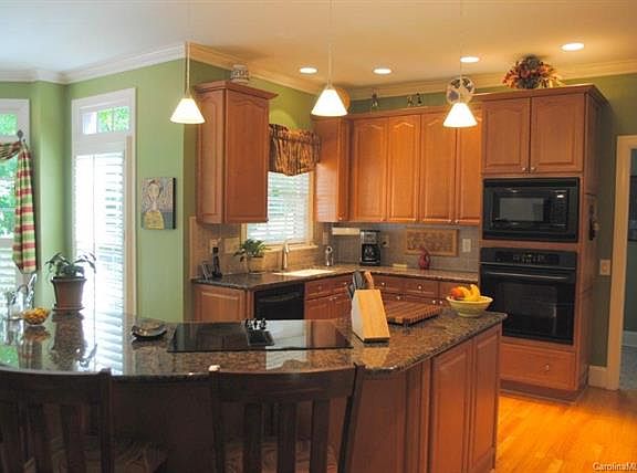 5th image of 6851 Thornton Oaks Ct