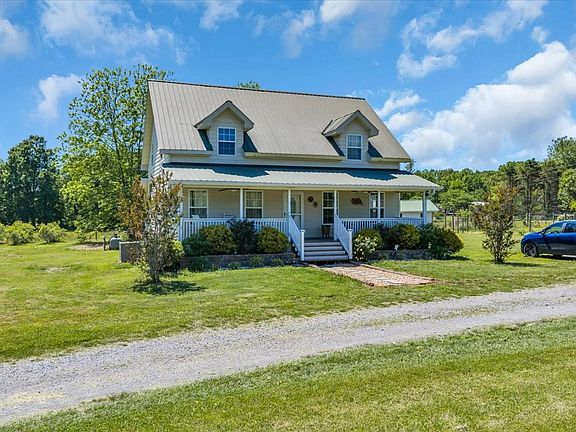 2nd image of 351 Old Prospect Rd