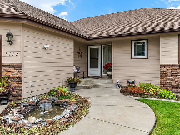 2nd image of 3112 S Sunnybrook Ct