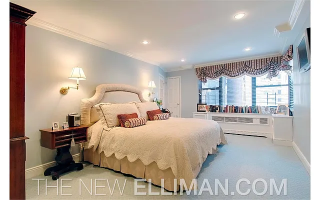 Sold by Douglas Elliman | media 27