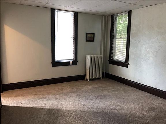 4th image of 601 Scott St