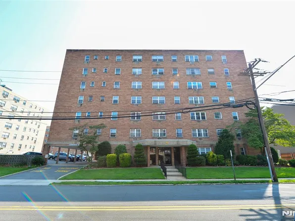 25 Jefferson St APT 3D, Hackensack, NJ 07601