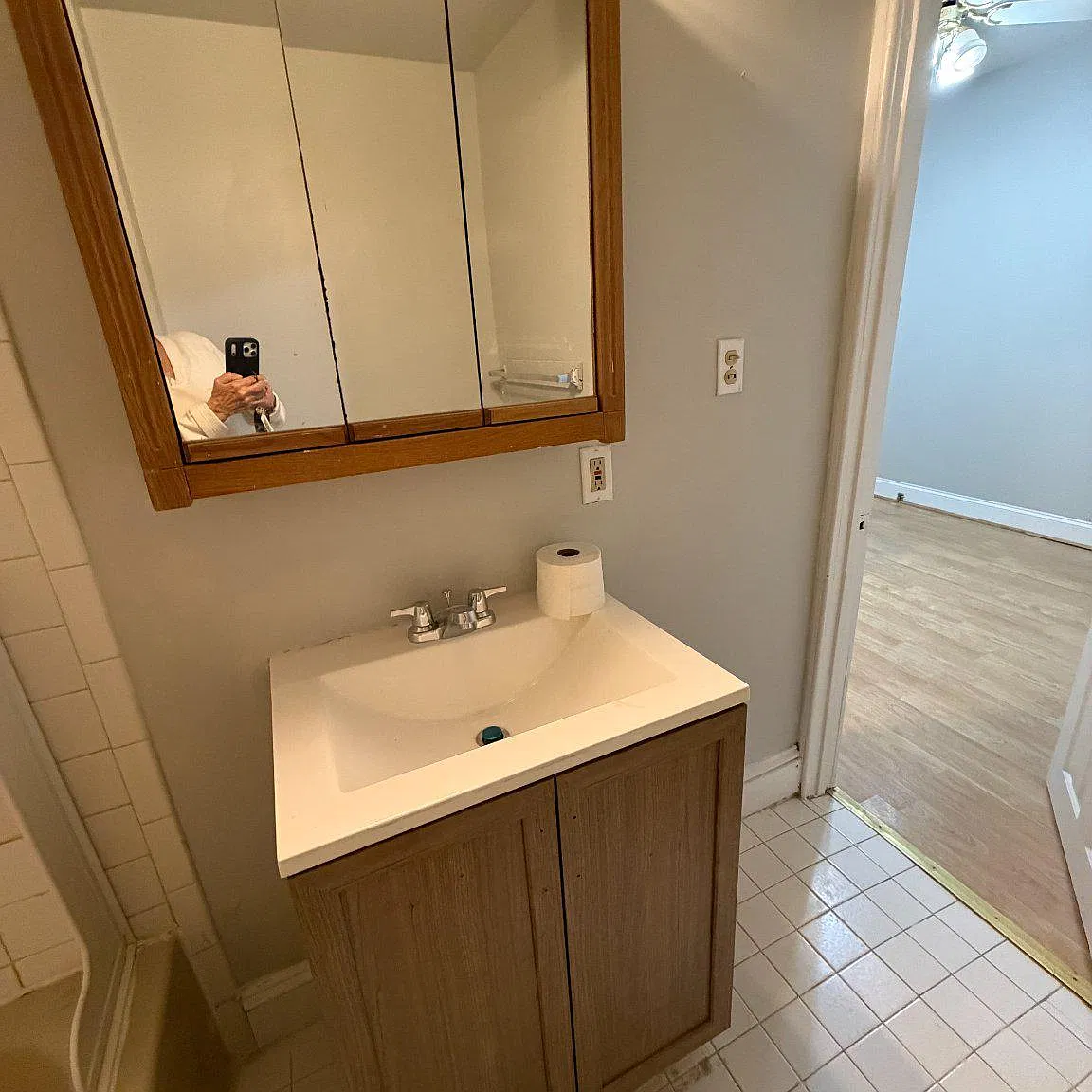 1 bed, 1.0 bath, 800 sqft, $1,300 — Photo 3