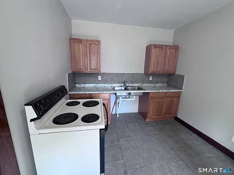 32-34 Linnell St #34 — Photo 5