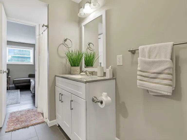 8752 Seabright Dr — Photo 15