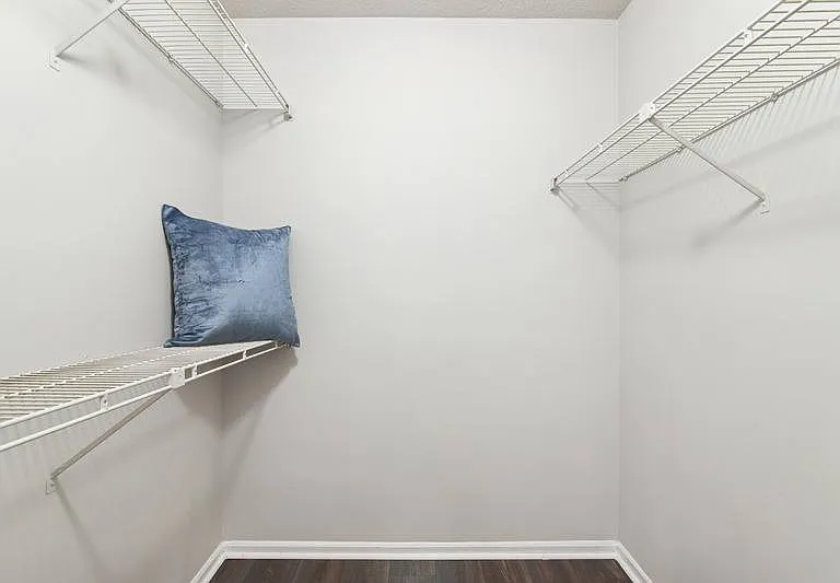 Wood Pointe Apartment Homes — Photo 10