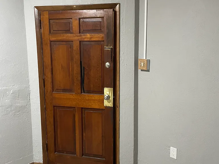 3279 W Liberty Ave #2 — Photo 3
