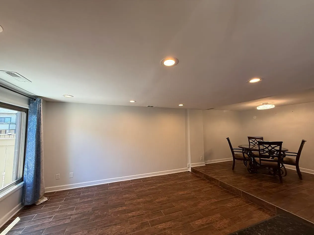3 bed, 1593 sqft, $2,700 — Photo 3