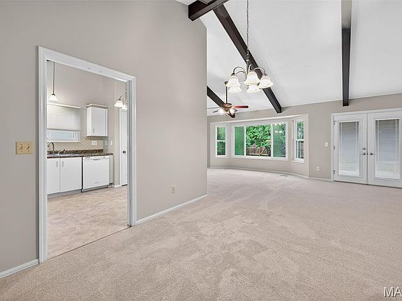 2nd image of 10 Barrington Dr
