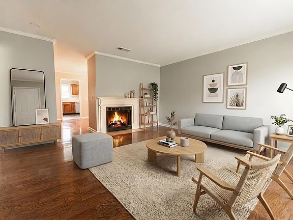 2nd image of 803 Lewis Ct