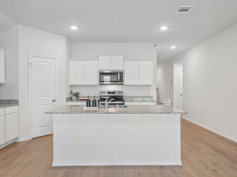 3924 Pinebluff Ln — Photo 34