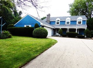 4055 Harper Ave, Gurnee, IL