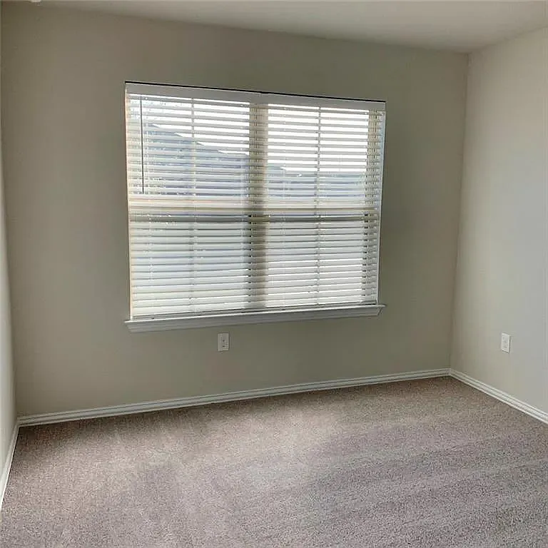 Building Photo - 17320 Crowndale Dr