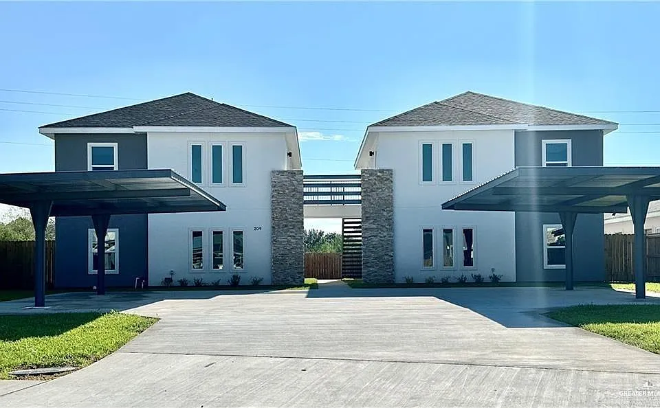 209 Rafael Dr #2