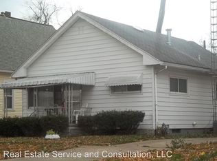 1849 S 16th St, Springfield, IL 62703