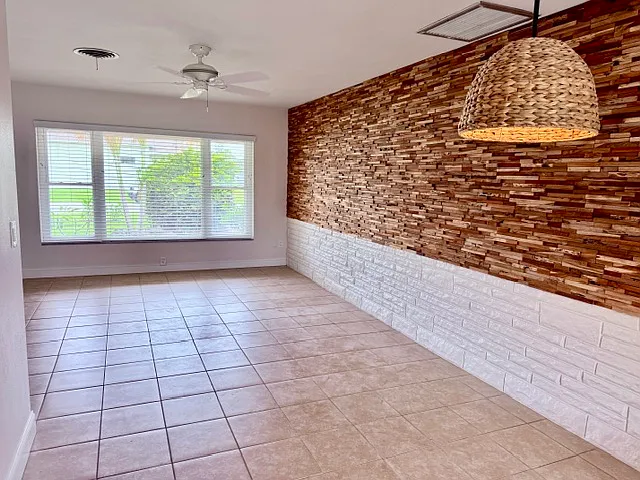 301 S Ramona Ave — Photo 14