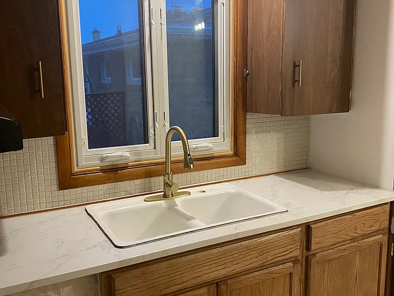 Kitchen Sink Area