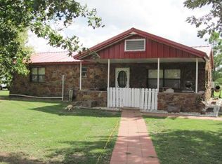 320 N Main St, Castle, OK 74833