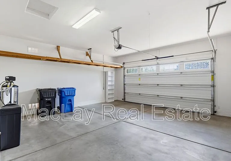 1142 E Bajor St — Photo 33