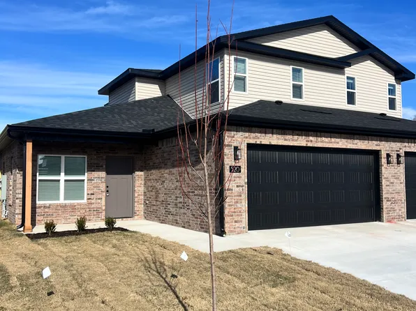 520 Cosmos St, Centerton, AR 72719