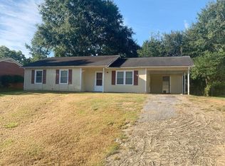 201 Canterbury St, Simpsonville, SC 29680