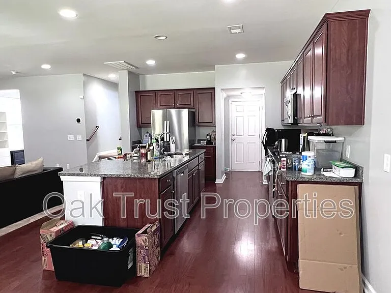 1514 Migration Point — Photo 5