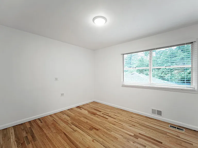 3801 SW Hamilton St — Photo 40