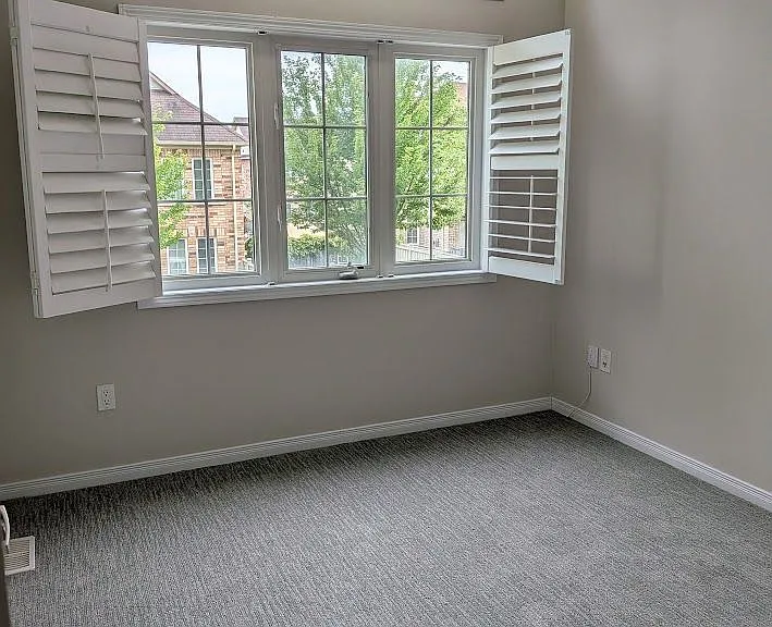 115 Elliottglen Dr — Photo 13