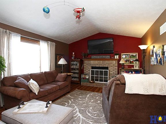 2nd image of 420 W Chadderton Dr