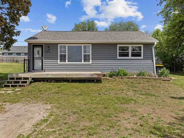 3353 Midway Rd, Marion, IA 52302