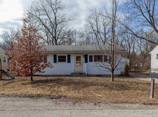 206 Cliff Dr, Silvis, IL 61282