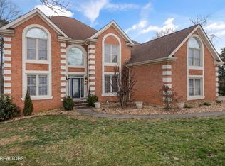 615 Trowbridge Ln, Knoxville, TN 37934