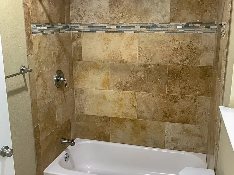 10511 Robinwood Cir — Photo 20
