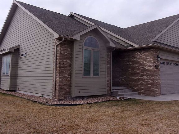 2nd image of 1110 Sandstone Dr