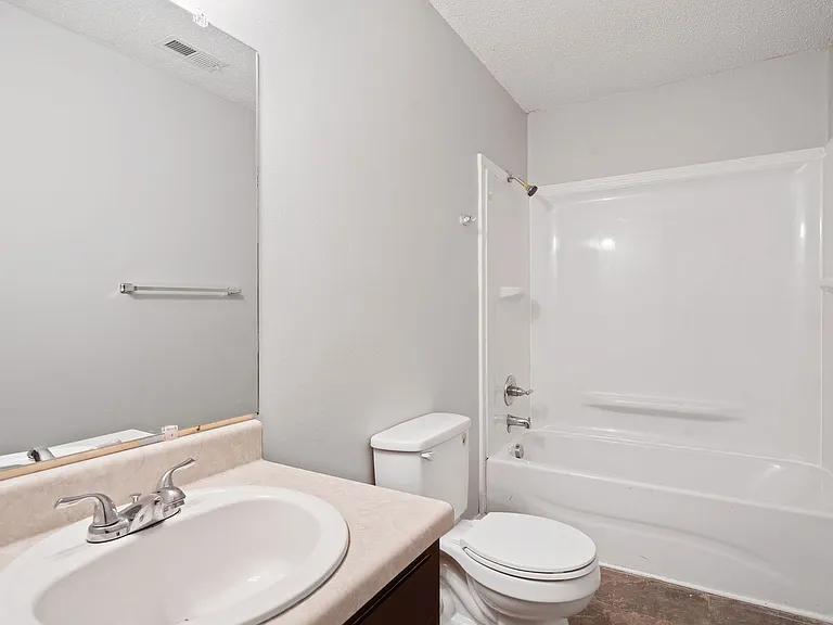 331 Randell Dr — Photo 16