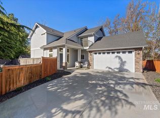 8673 W Pamela Ln, Garden City, ID 83714
