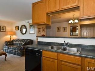 7200 Spring Creek Ln, O'Fallon, MO 63368