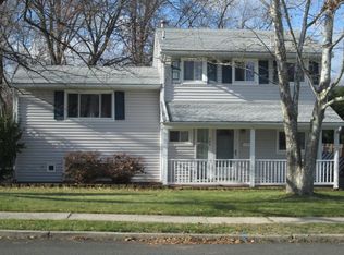 203 Woodmere St, Raritan, NJ 08869