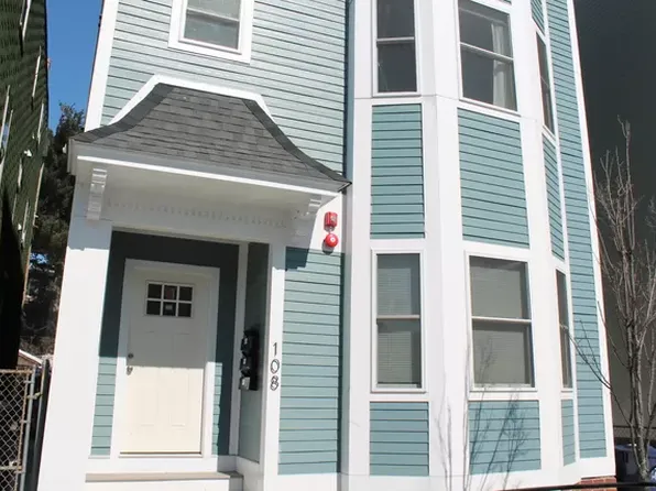 108 Marine Rd #1, Boston, MA 02127