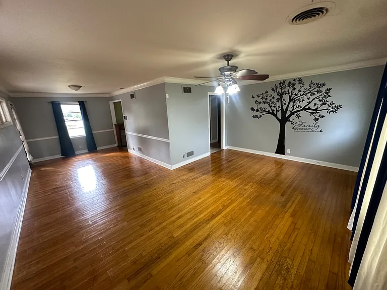 32 Charjean Dr — Photo 4