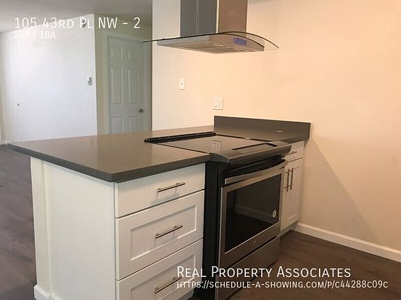4th image of 105 43rd Pl NW APT 2