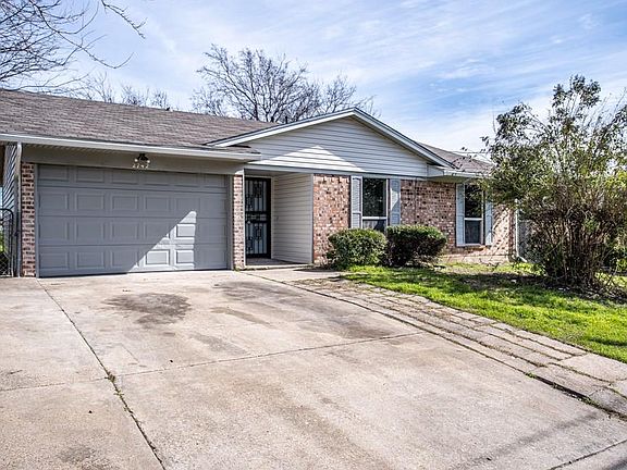 2nd image of 2742 Kellogg Ave