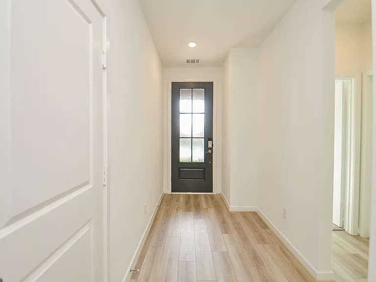 9731 Pettus Creek Dr — Photo 7