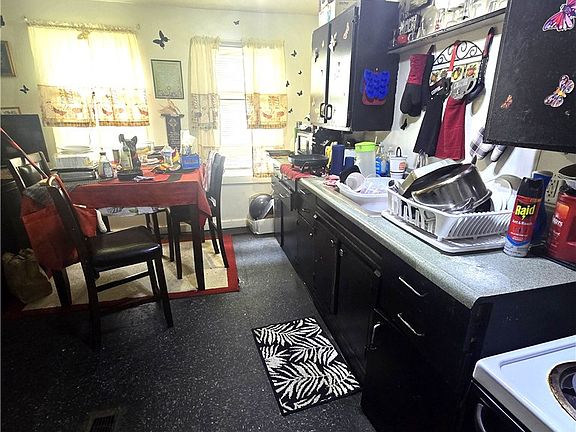 5th image of 1103 Clifford Ave