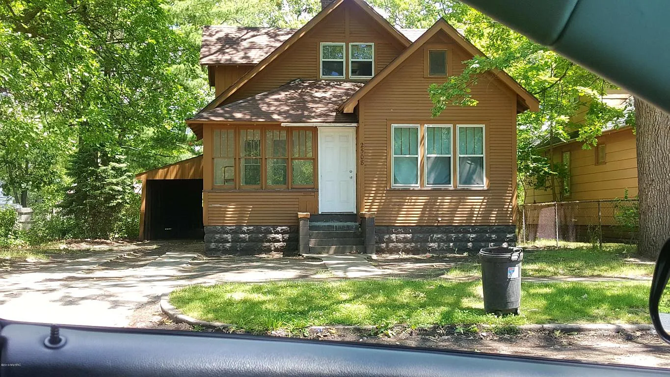 2508 Reynolds St photo 1