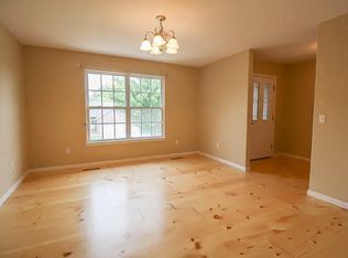 2986 W Augusta Hills St, Springfield, MO 65803